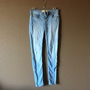 Hollister Super Skinny Jeans